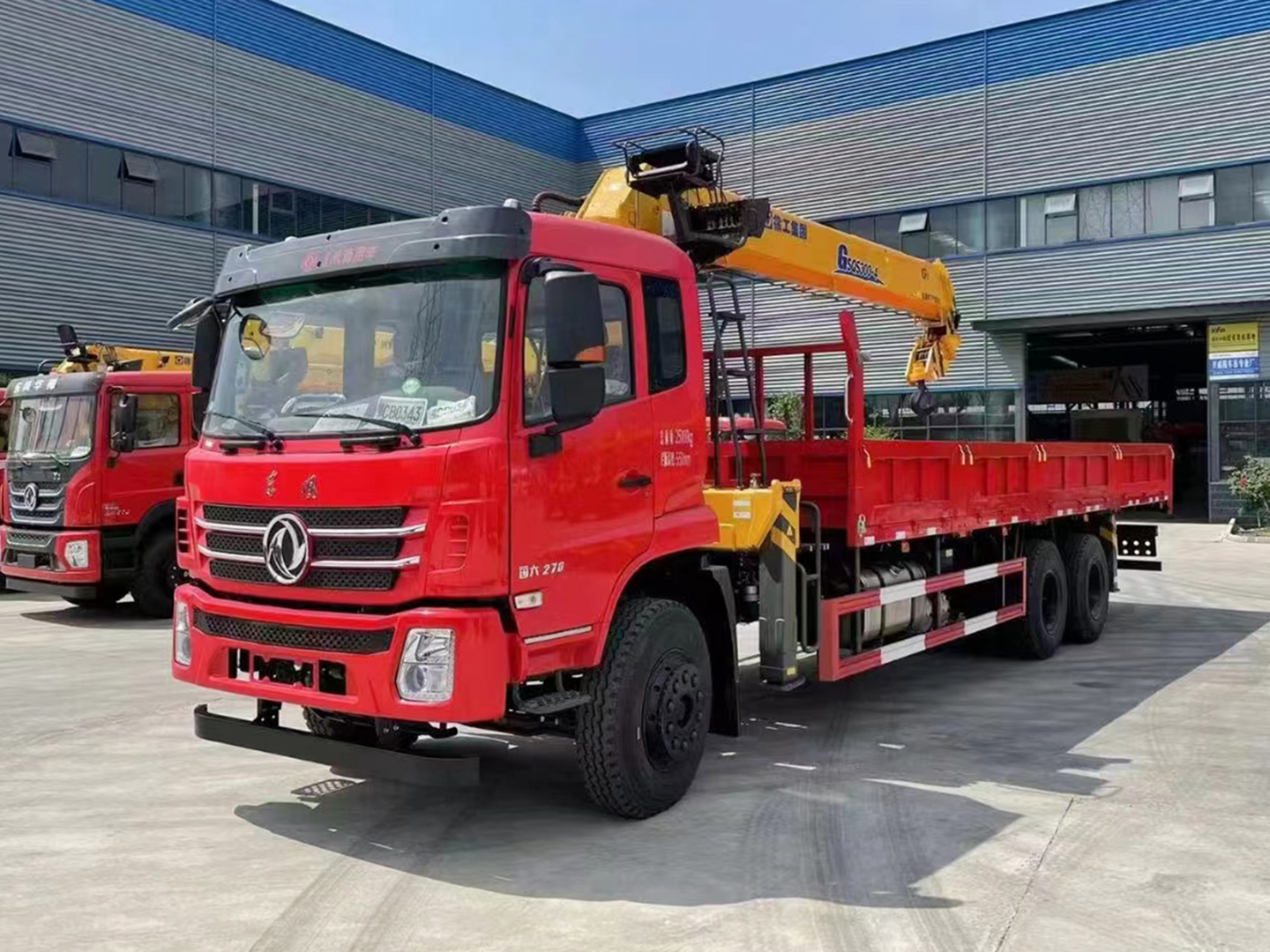 东风K5后八轮随车吊